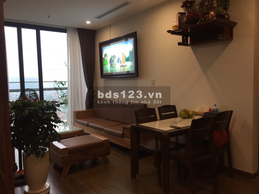Bán căn Vinhomes West Point full nội thất, 2PN chi việc dọn về ở, có sổ đỏ, 62m2. giá 3.9 tỉ bao phí