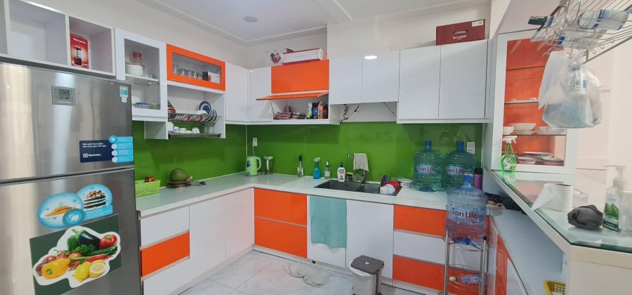 Bán nhà CMT8 – Tô Hiến Thành Quận 3 80m2 (5.4x15) 4T 4PN giá 10 tỷ TL