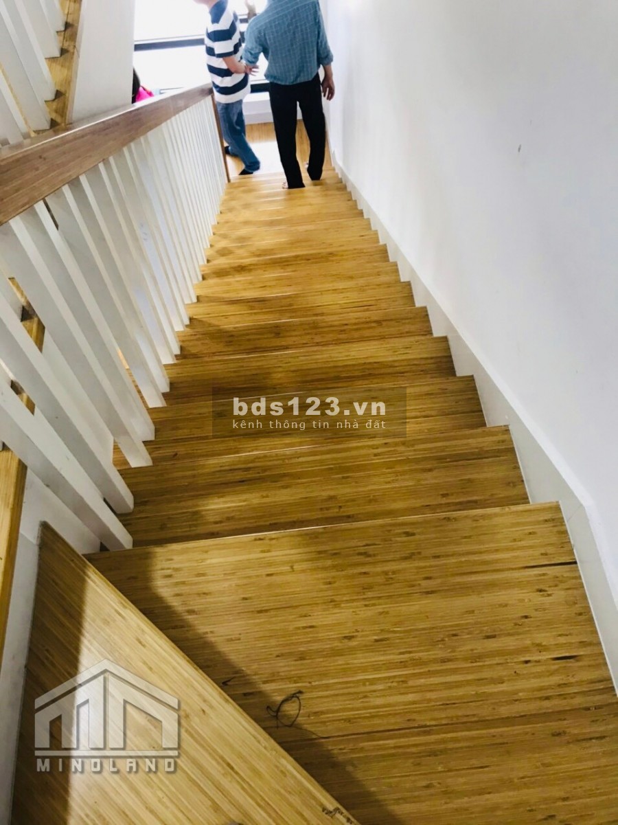 Bán căn nhà hoàn thiện giá rẻ nhất Vạn Phúc City Thủ Đức dt: 5x18m, Hầm + 4 tầng
