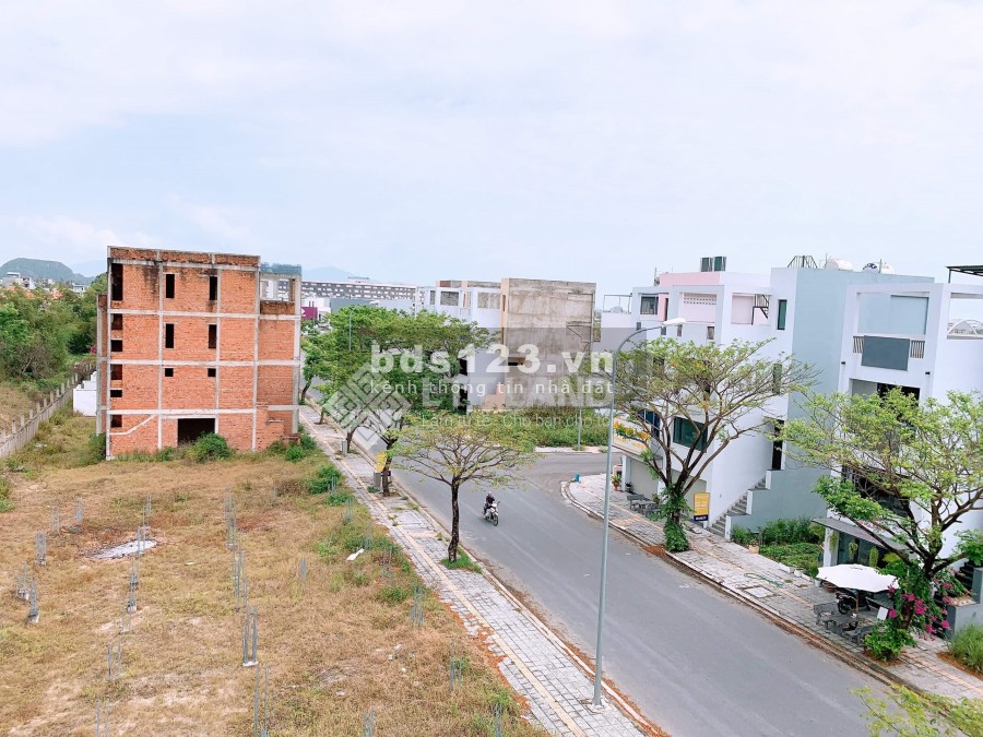 BÁN NHANH NHÀ FPT CITY ĐÀ NẴNG 108M2