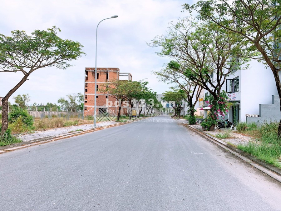 BÁN NHANH NHÀ FPT CITY ĐÀ NẴNG 108M2