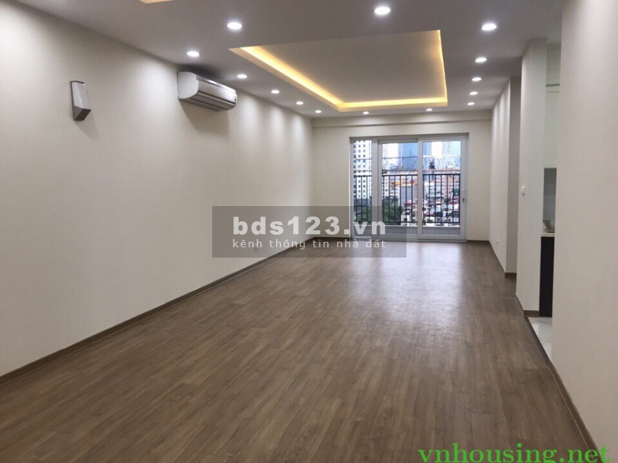 CĂN HỘ GIÁ RẺ! CHO THUÊ NHANH CĂN HỘ 51 QUAN NHÂN 105M 3 NGỦ, ĐỒ CƠ BẢN. GIÁ 11,5TR LH : 0903296691