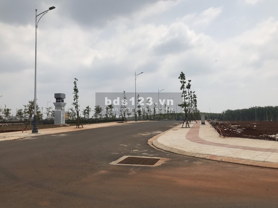 Tin Nóng!! Hàng Trăm người chen lấn để mua Đất nền sổ đỏ KĐT TNR Đak Đoa