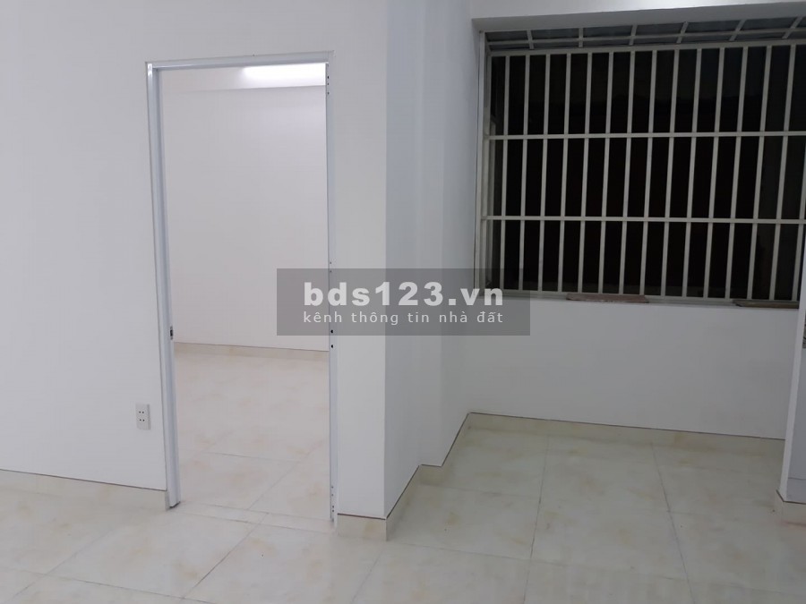 Giá cực sốc, nhà mặt tiền 66 triệu/m2.Bán nhà mặt tiền đường Thoại Ngọc Hầu, Quận Tân Phú