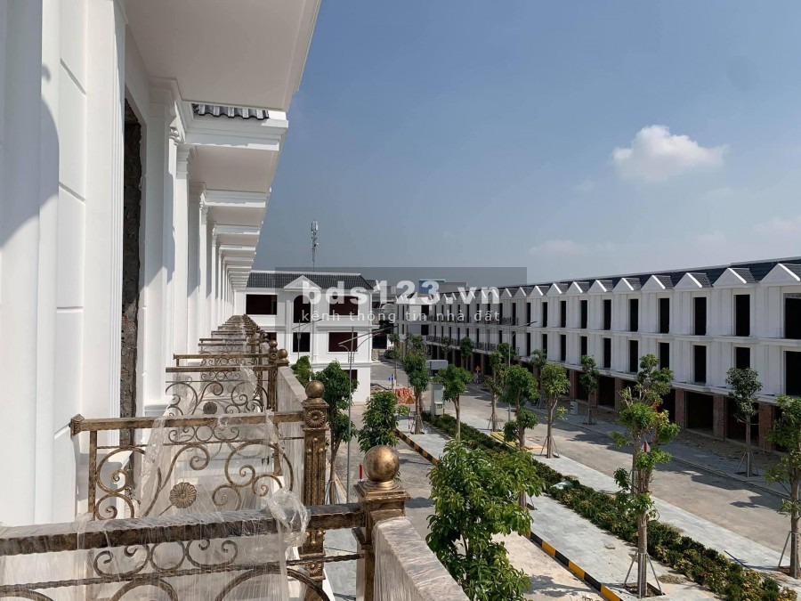 Nhà phố kiểu mẫu Cité D'Amour TTHC Dĩ An 1 trệt 2 lầu, SHR, bank 70%, liền kề TP. Thủ Đức
