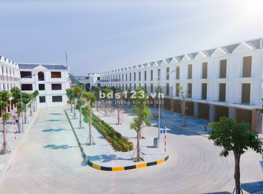Nhà phố kiểu mẫu Cité D'Amour TTHC Dĩ An 1 trệt 2 lầu, SHR, bank 70%, liền kề TP. Thủ Đức