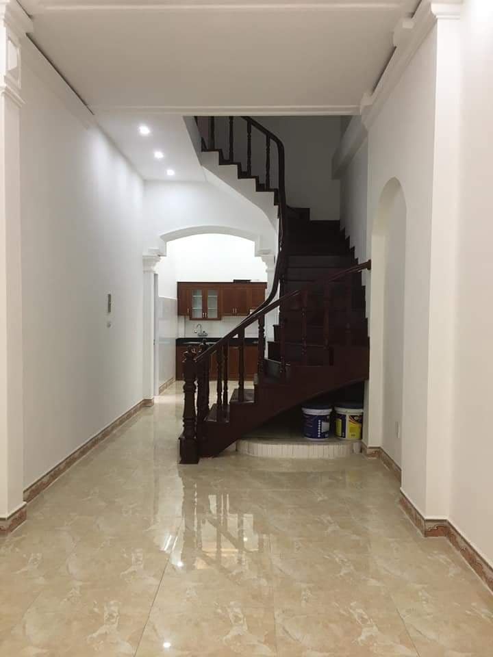 Bán nhà Ôto đỗ cửa, kinh doanh sầm uất,3 mặt ngõ 1 bước ra mặt đường quang trung hà đông, giá chỉ 3 tỷ