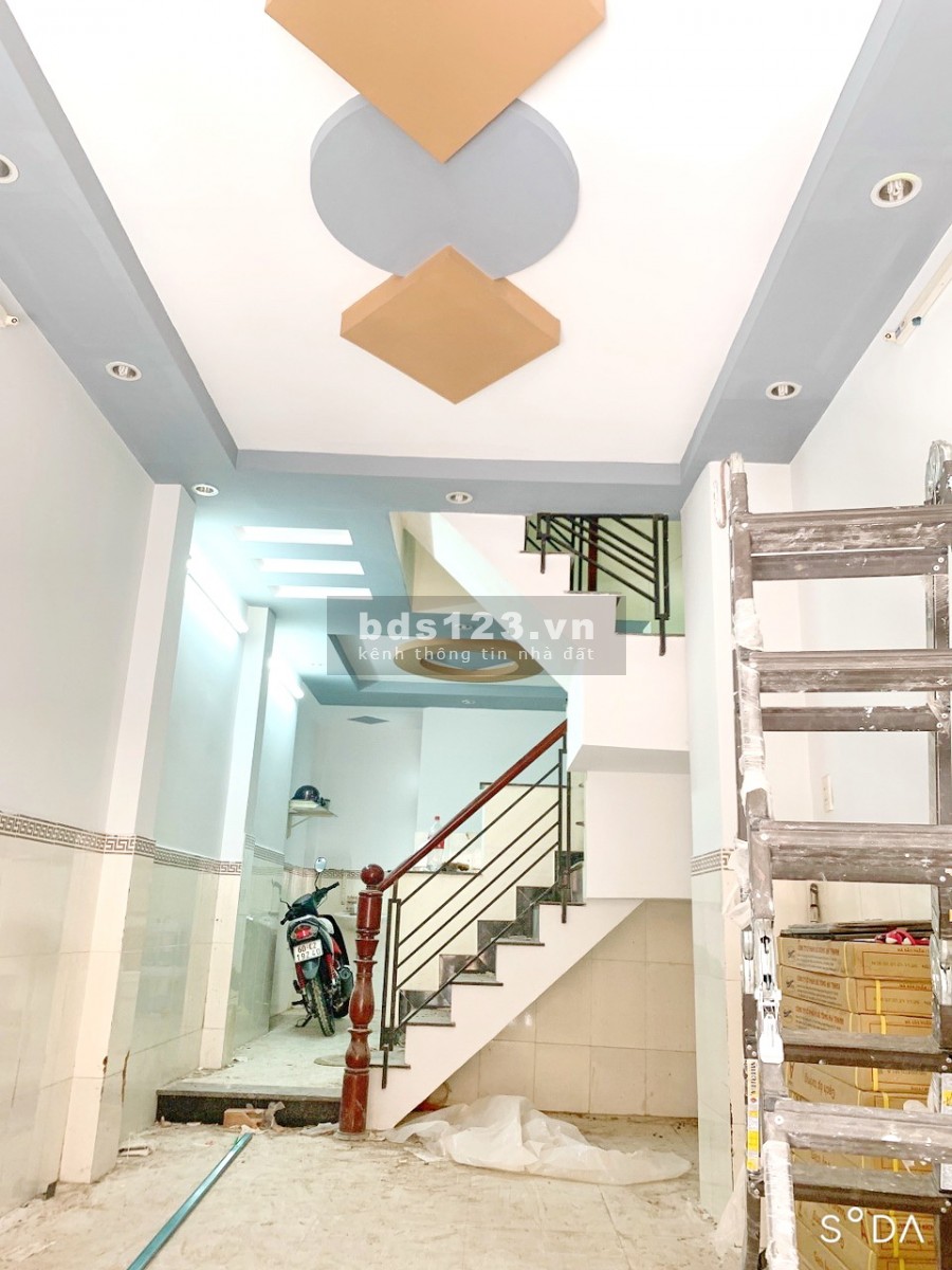 Bán nhà 2 lầu gần mặt tiền đường Dạ Nam Phường 2 Quận 8 - LH: Ms Sương 0933862860
