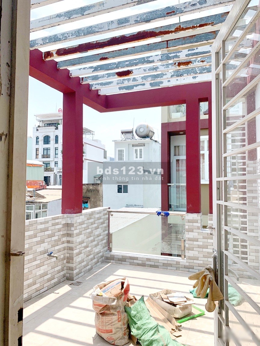 Bán nhà 2 lầu gần mặt tiền đường Dạ Nam Phường 2 Quận 8 - LH: Ms Sương 0933862860