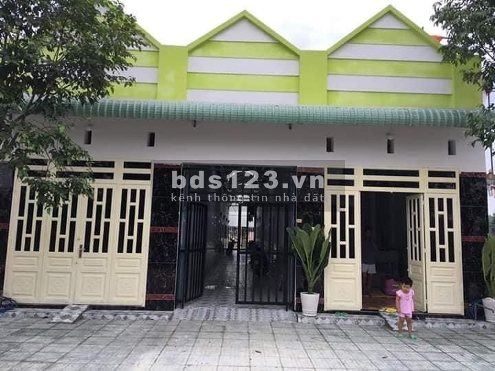 BÁN GẤP DÃY TRỌ 16 PHÒNG ĐỐI DIỆN KCN MỸ PHƯỚC 3, GẦN TRƯỜNG HỌC, CHỢ, SÁT CAO TỐC MP-TV