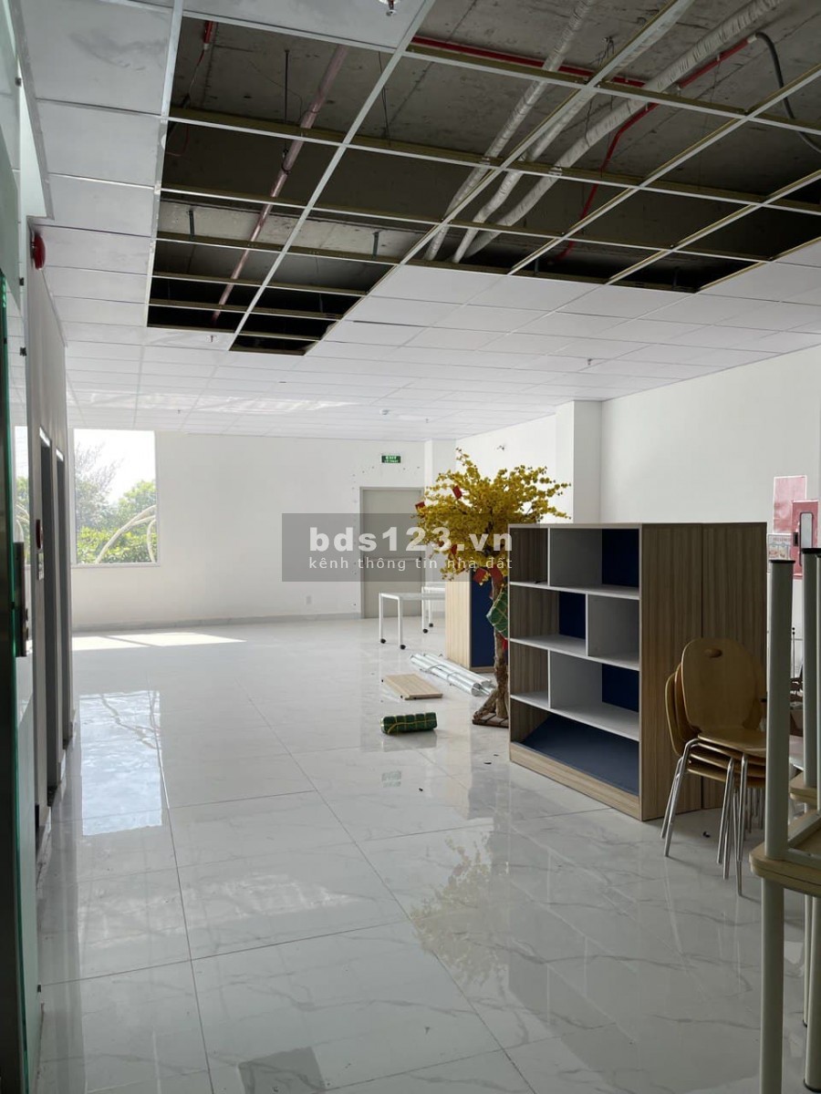 Cho thuê văn phòng tòa nhà YOLA Nguyễn Ảnh Thủ, Tân Chánh Hiệp, quận 12, Thành phố Hồ Chí Minh