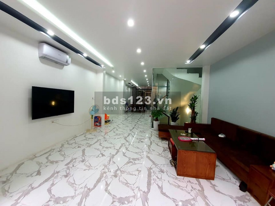 Bán nhà văn khê mặt tiền rộng 5m 83m 3 tầng chỉ 8 tỷ