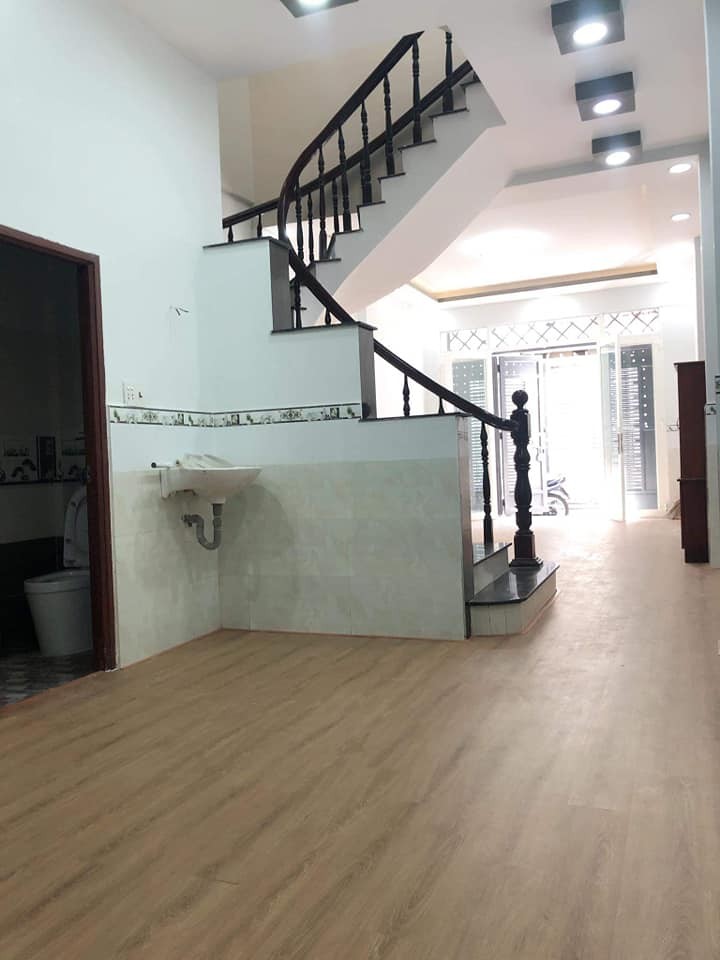 XE HƠI VÀO NHÀ HẺM NHỰA 5M THẲNG 1 TRỤC NHÌN RA MẶT TIỀN CHỈ 4.8 TỈ