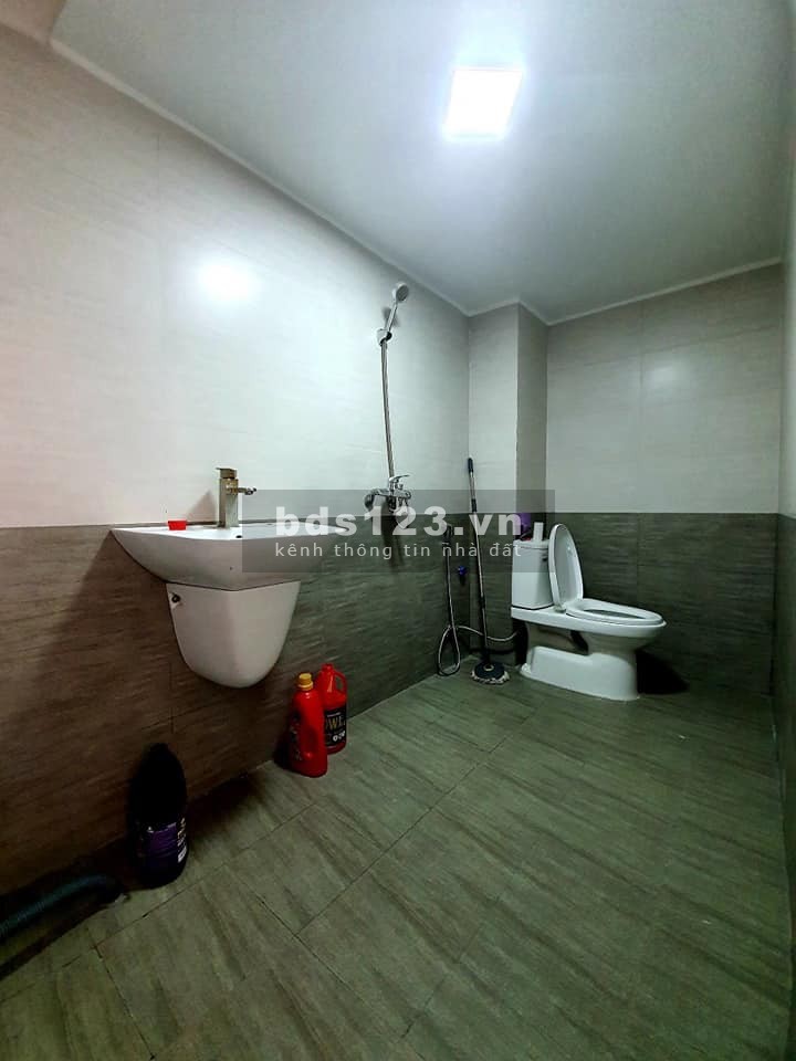 Bán nhà văn khê mặt tiền rộng 5m 83m 3 tầng chỉ 8 tỷ