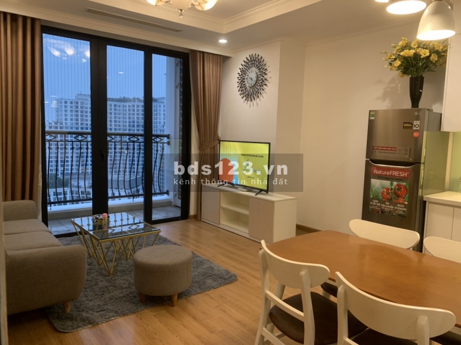 BQL cho thuê căn hộ chung cư cao cấp Royal City 1PN 2PN 3PN đồ cơ bản và full nội thất.LH:0344583847
