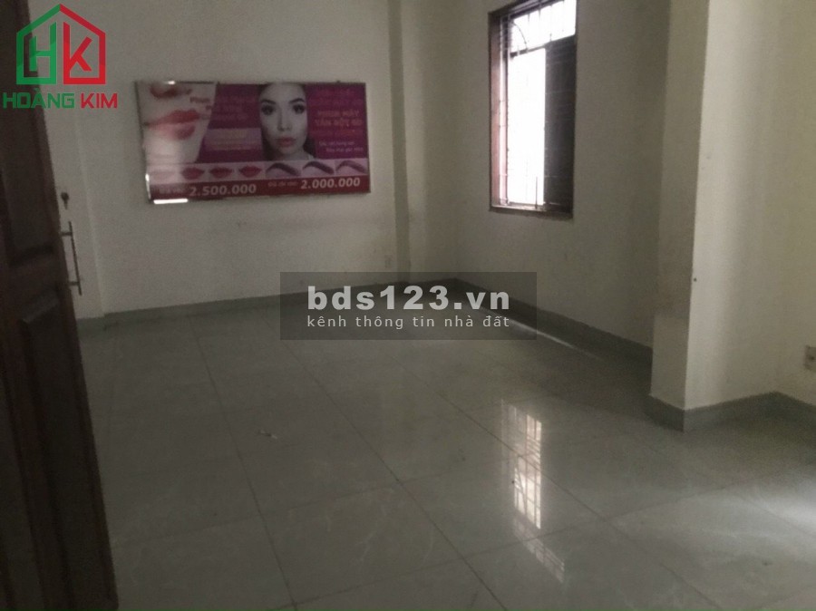 Cho thuê Villa có hầm giá rẻ khu Vườn Hoa, đường Hoa Mai, P2 Phú Nhuận 8x18m