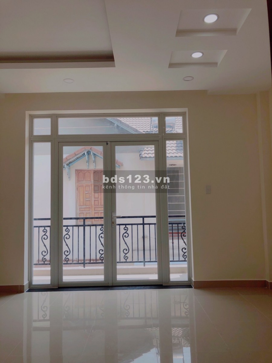 MỚI gần ngay Vincom - Dtsd 180m2 giá tốt nhất khu vực 6,3 tỷ 0TL