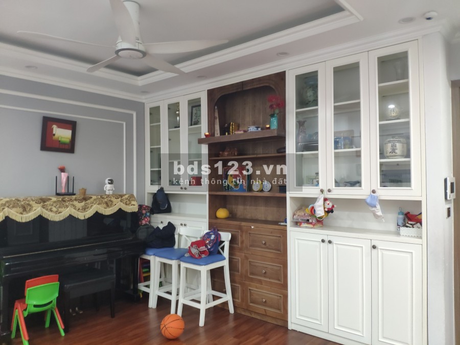 Bán gấp căn hộ ban công ĐN, 3N, 110m2 tòa A2-Vinhomes Gardenia, LH: 0967839010