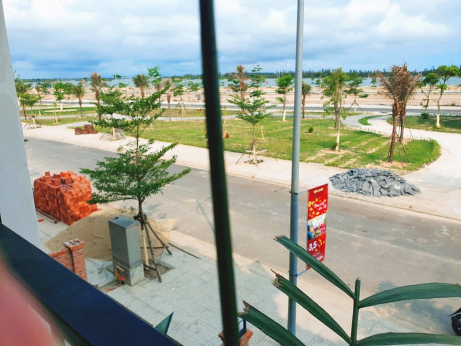 Cần Bán Nhà Phố 3 Tầng View Sông Thu Bồn Cách Phố Cổ 5km