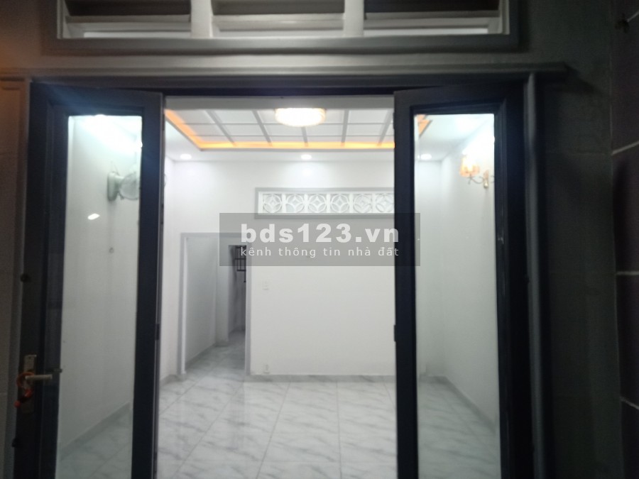 Bán nhà có 102 tại Gò Vấp 40m2 như tờ A4, 2T BTCT, giá chỉ 2 tỷ 95