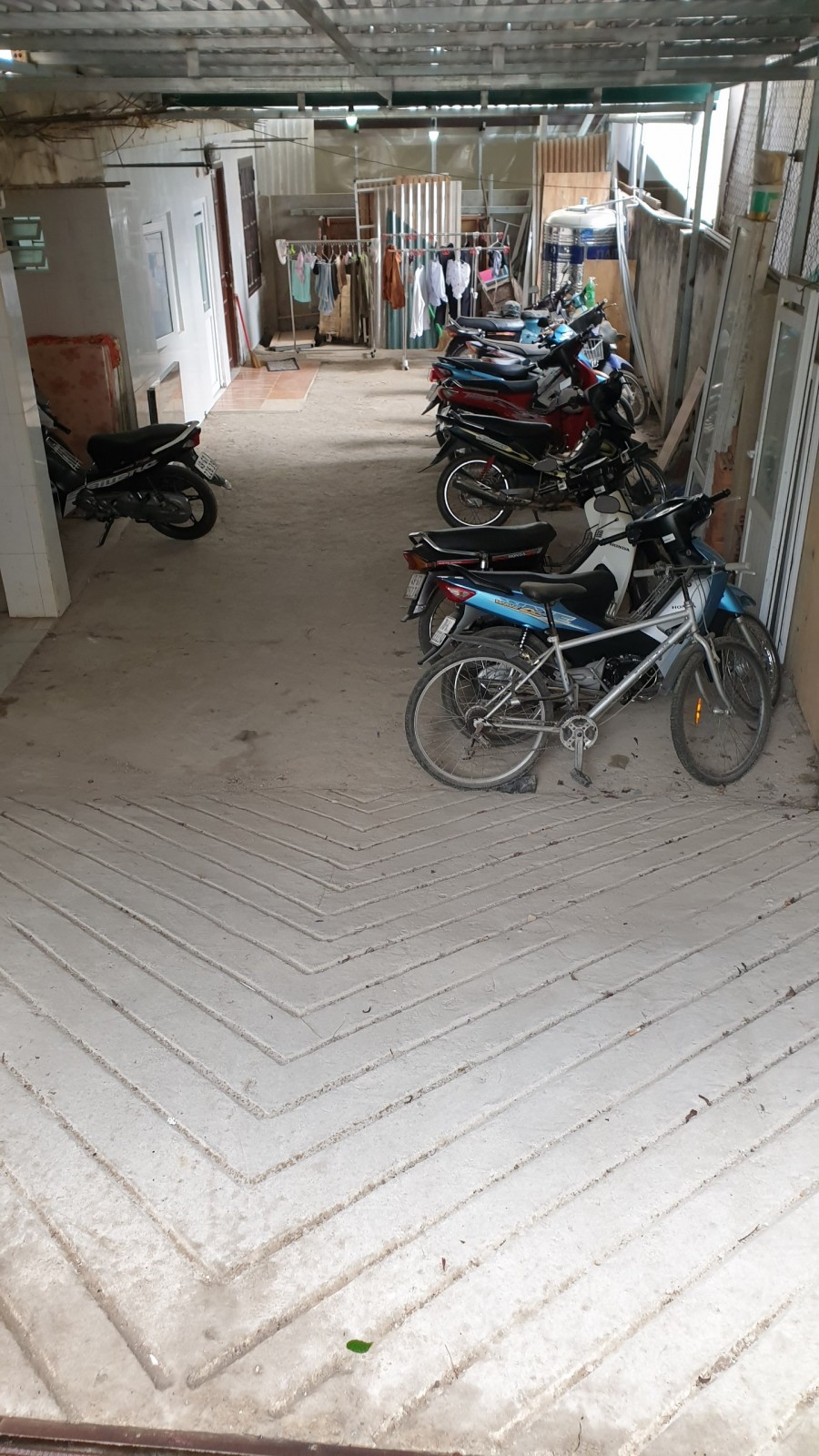 Bán nhà Đà Lạt tặng kèm 18p trọ đang kinh doanh, còn dư 100m2 đất có thể xây thêm 1 khối nhà