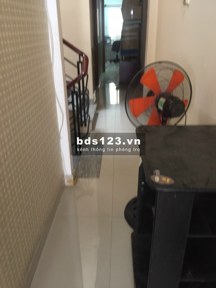 Cho thuê phòng địa chỉ 22 Đại Nghĩa, P6, Q.Tân Bình Diện tích 30m2.