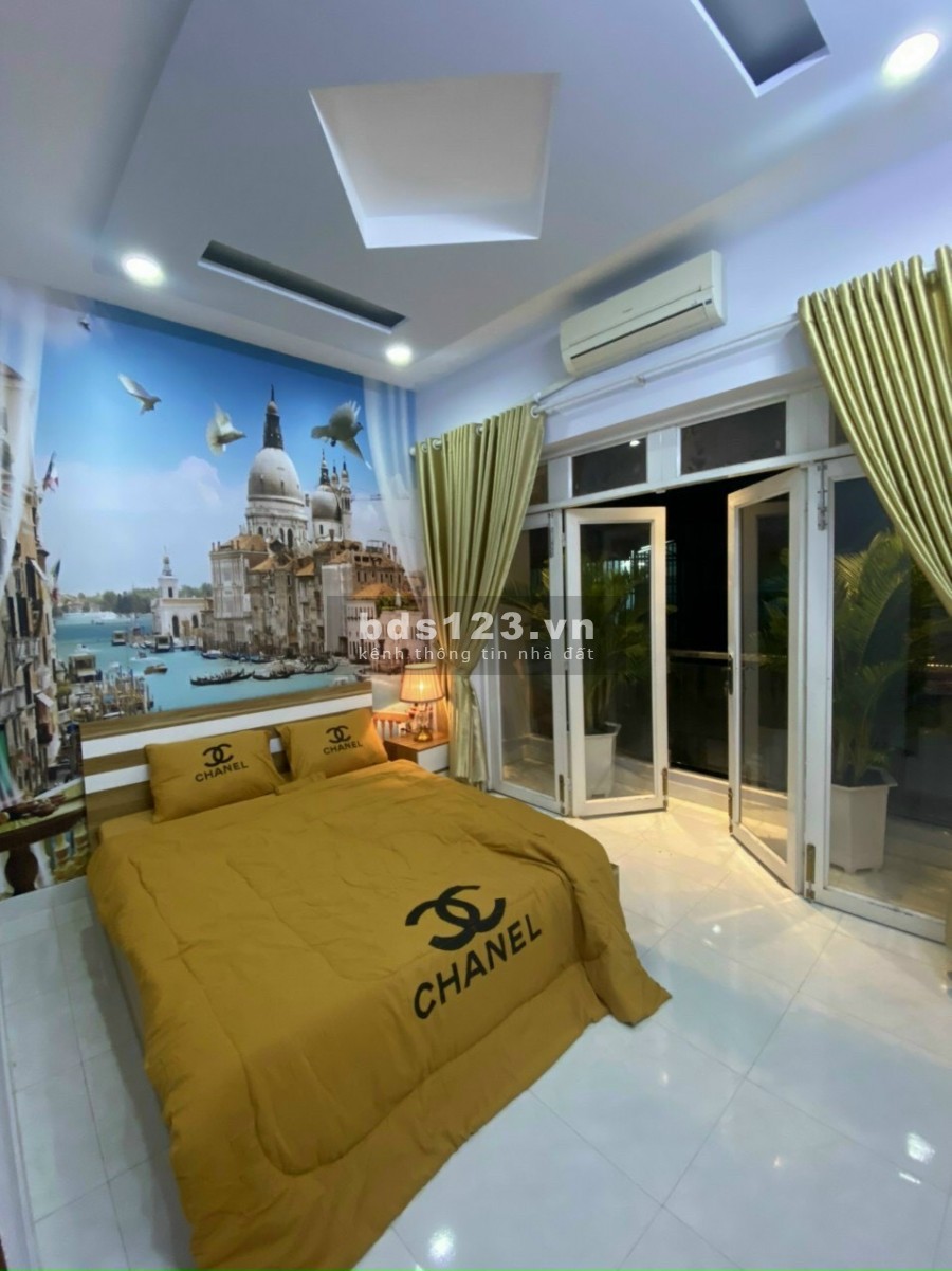 Nhà rất đẹp Hẻm 5M 480 Cách Mạng Tháng 8 Quận 3 giá 4,2 tỷ