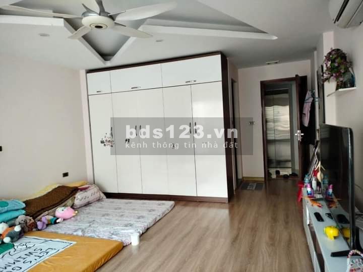 Khu Phân Lô Hoàng Quốc Việt (Bán Nhà) DT: 45m x 6T, vỉa Hè, Kinh Doanh, Thang máy, 10,6 Tỷ.