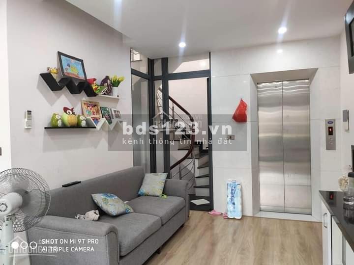 Khu Phân Lô Hoàng Quốc Việt (Bán Nhà) DT: 45m x 6T, vỉa Hè, Kinh Doanh, Thang máy, 10,6 Tỷ.