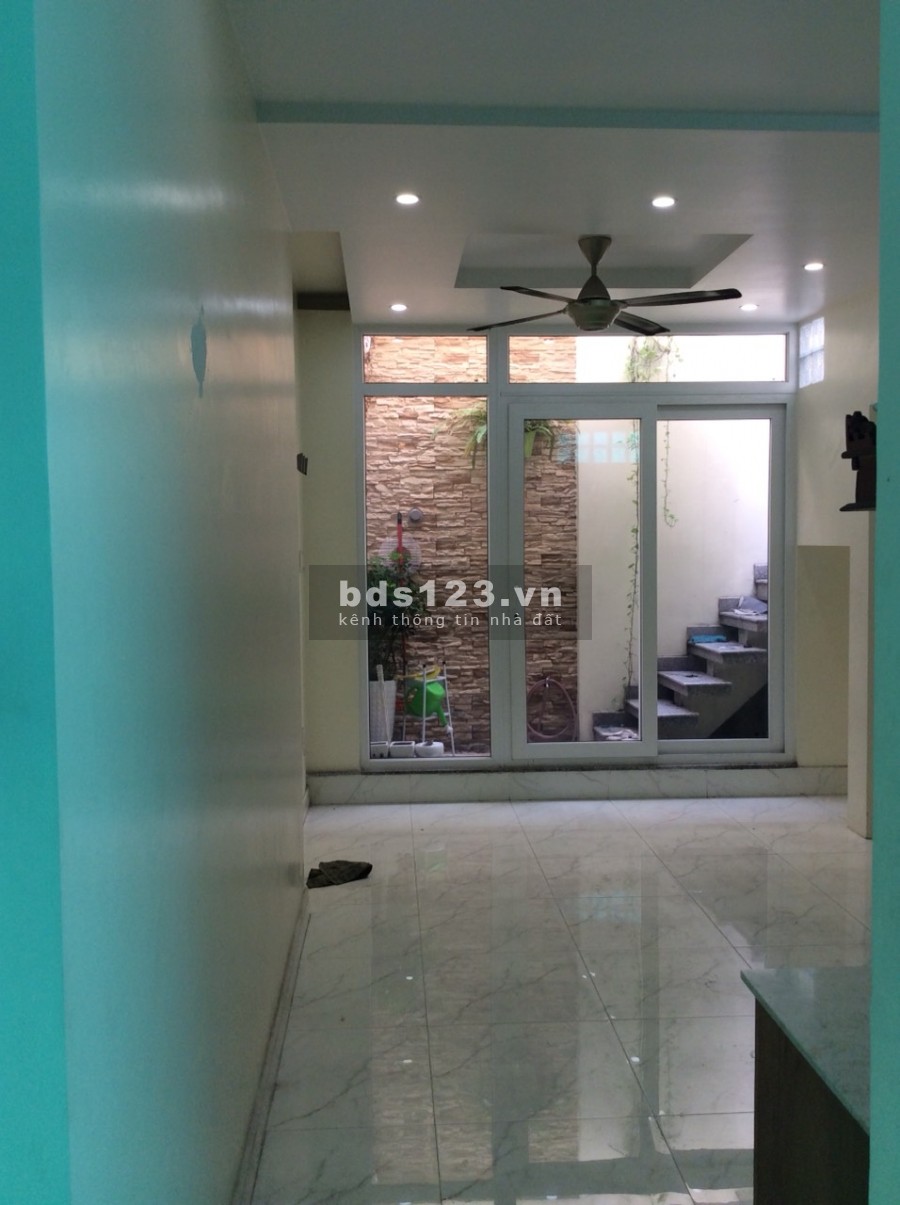 Cho Thuê Nhà MT Dương Đức Hiền, Q.Tân Phú - 4 x 20m (2L+ ST) - 20 Tr/Th