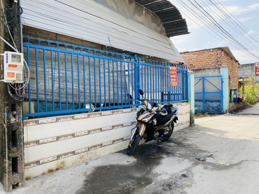 Bán nhà P. Tân mai 374m2 có 9 phòng trọ và 1 nhà cấp 4