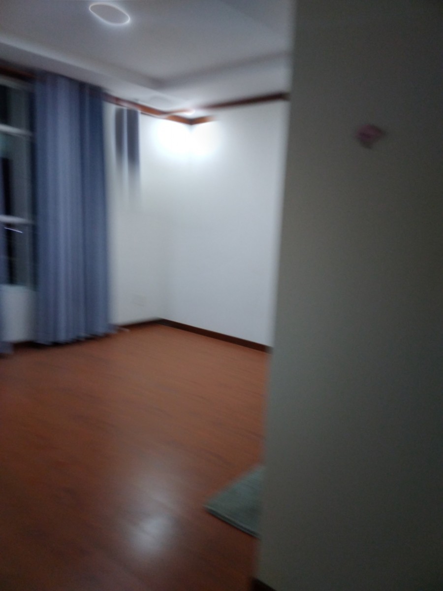 Cho thuê CH Hoàng Anh Thanh Bình, 3PN nhà trống giá 11tr/tháng. LH 0909 239 178