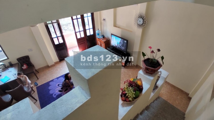 Trên 2 tỷ có nhà ở ngay gần ngã tư Ngô Gia Tự - Đặng Vũ Hỷ. 59m - 3 Tầng - MT 6.2m.