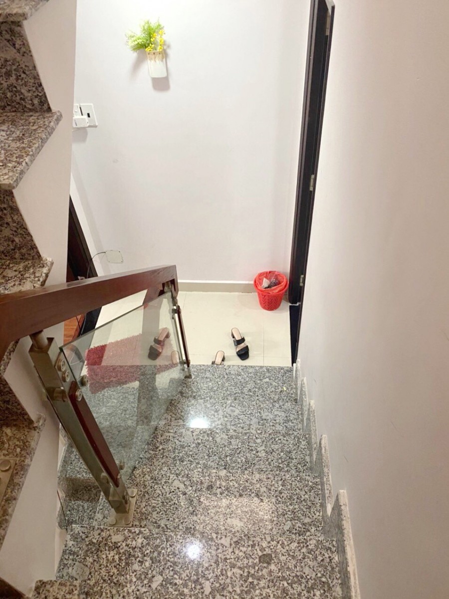 Nhà 2lầu/4pn căn góc hẻm Bùi Minh Trực P6 Q8