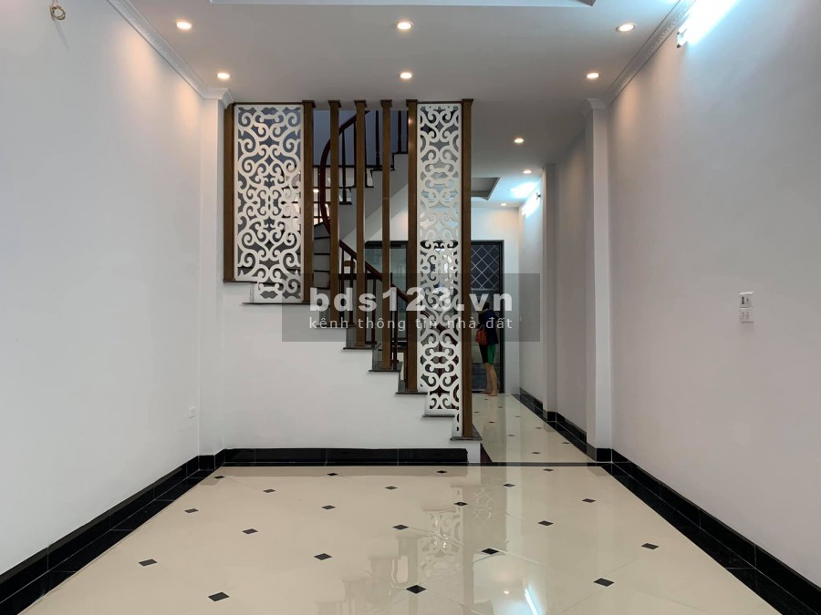 NHÀ MỚI ĐẸP - KHU VỰC VIP- ĐÔNG TÁC- ĐỐNG ĐA- HÀ NỘI.