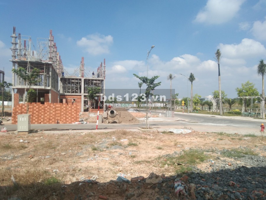 CẦN BÁN GẤP LÔ ĐẤT 162M2, SỔ HỒNG, TC 100%, ĐƯỜNG 16M NGAY KCN VSIP II