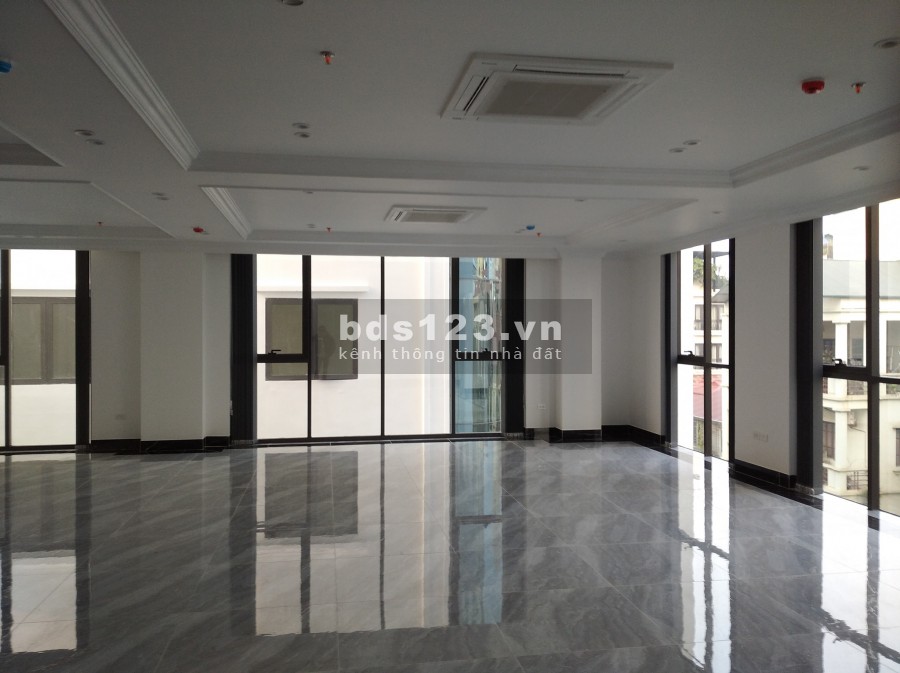 Bán Tòa Văn Phòng Hoàng Quốc Việt, Cầu Giấy, 115m2x9 tầng. LH: 0846 282 986.