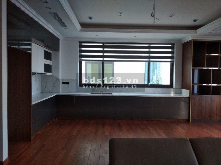 Bán Tòa Văn Phòng Hoàng Quốc Việt, Cầu Giấy, 115m2x9 tầng. LH: 0846 282 986.