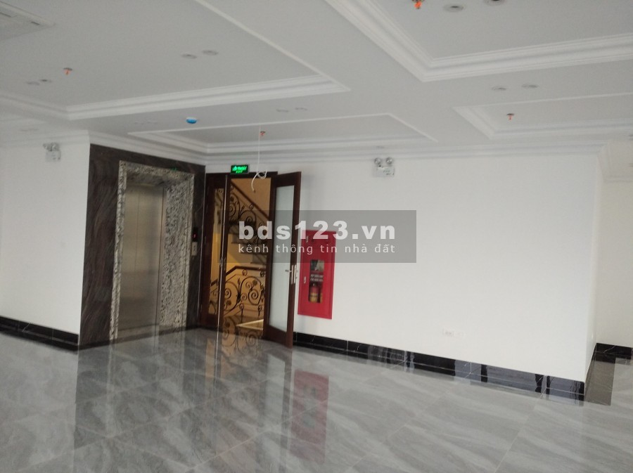 Bán Tòa Văn Phòng Hoàng Quốc Việt, Cầu Giấy, 115m2x9 tầng. LH: 0846 282 986.