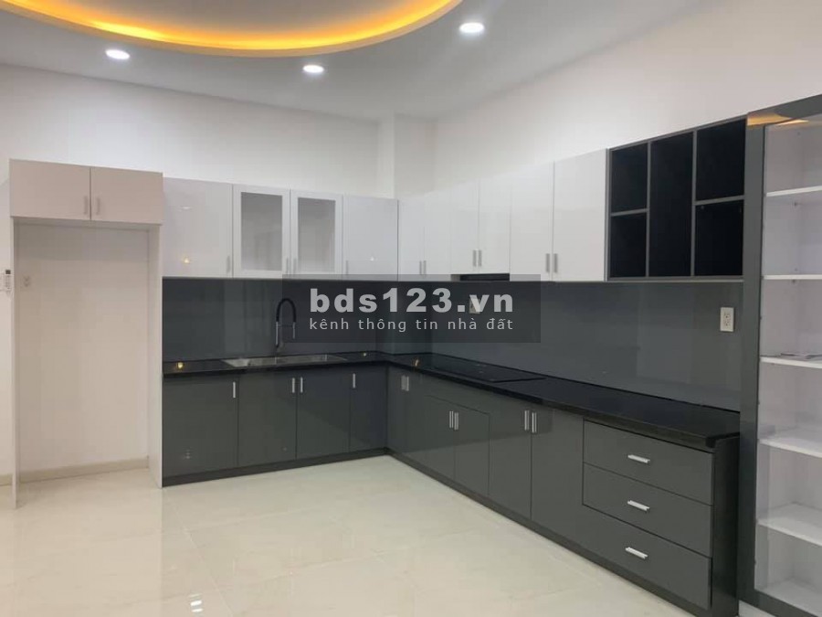 Bán nhà p.10, quận Tân Bình, sang trọng, đẳng cấp 100m2, chỉ 11.5 tỷ