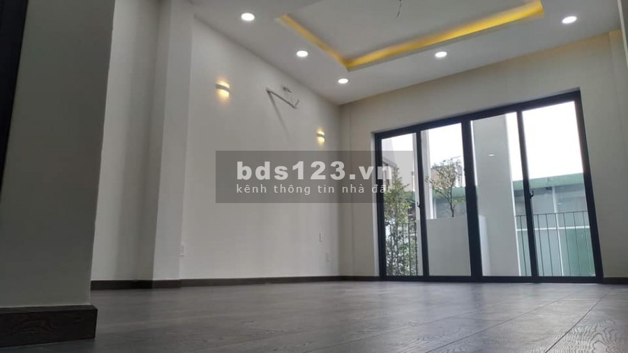 Quận 11 Nhà Mới vào ở ngay hẽm xe hơi thông tư hướng. Gía 9 Tỷ