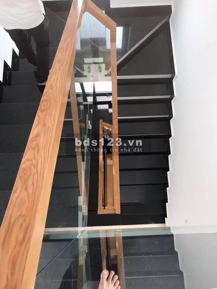 Bán nhà p.10, quận Tân Bình, sang trọng, đẳng cấp 100m2, chỉ 11.5 tỷ
