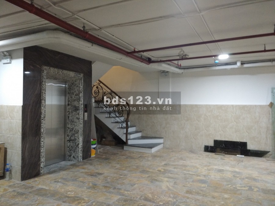 Bán Tòa Văn Phòng Hoàng Quốc Việt, Cầu Giấy, 115m2x9 tầng. LH: 0846 282 986.