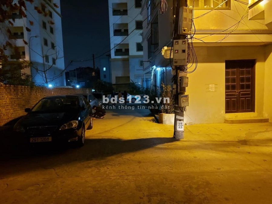 Nhà đẹp, vị trí đẹp ô tô cách nhà 5 mét Khương đình 34 mét 4.05 tỷ