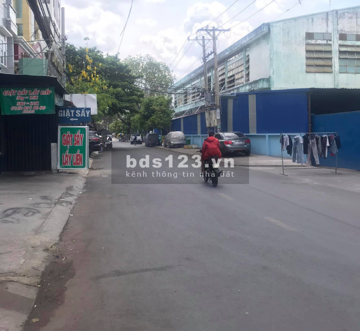 Bán Đất Tặng Nhà HXH Dương Quảng Hàm, P.5, GV 49(4x12) giá 4.8 tỷ TL