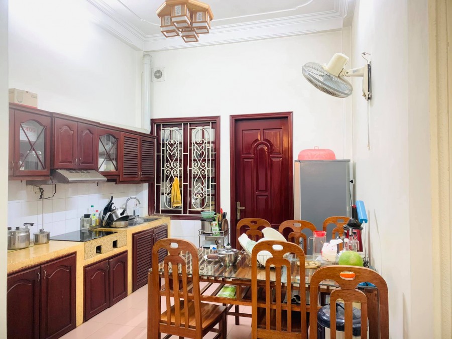 Bán nhà Vạn Phúc, Hà Đông, 65m2, 3.4 tỷ, ô tô đỗ cổng, ngõ thẳng, gần phố