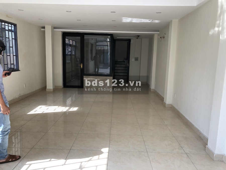 Nhà Lô Góc 2 Mặt Tiền đường Thích Quảng Đức: 5x16m Trệt 3 Lầu
