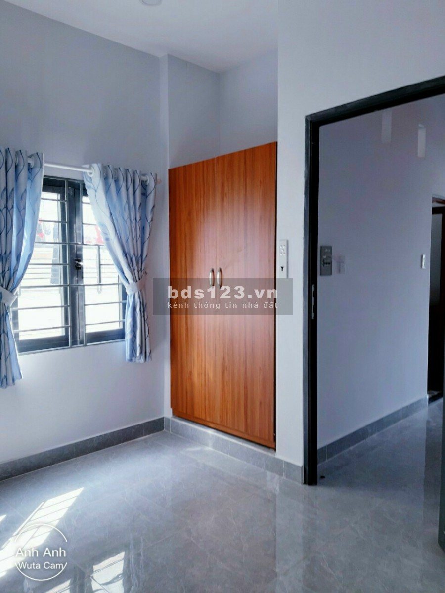 Nhà 1 lầu 400tr có sổ hồng chính chủ, đường oto
