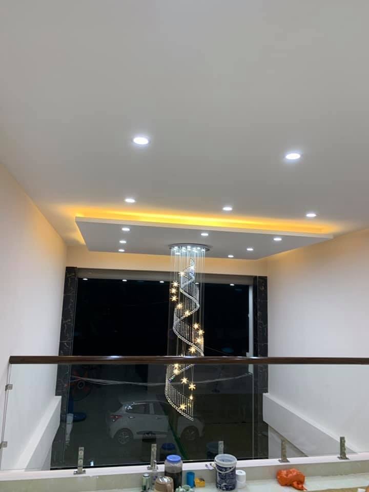 Tòa VP, Trần Quang Diệu, 8 tầng, ôtô tránh, vỉa hè, giá 12 tỷ 8. LH 0988797408