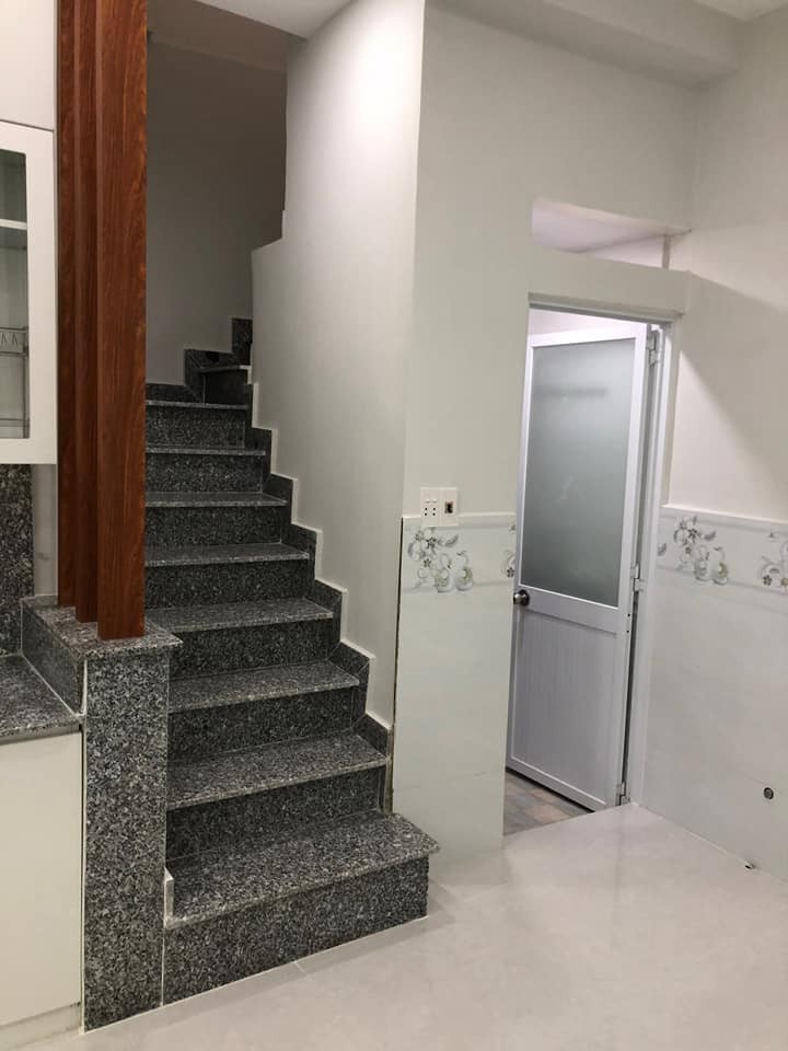 Bán Nhà Riêng HXH Đường Nguyễn Tất Thành P 13 Quận 4 39m2 3.8 Tỷ